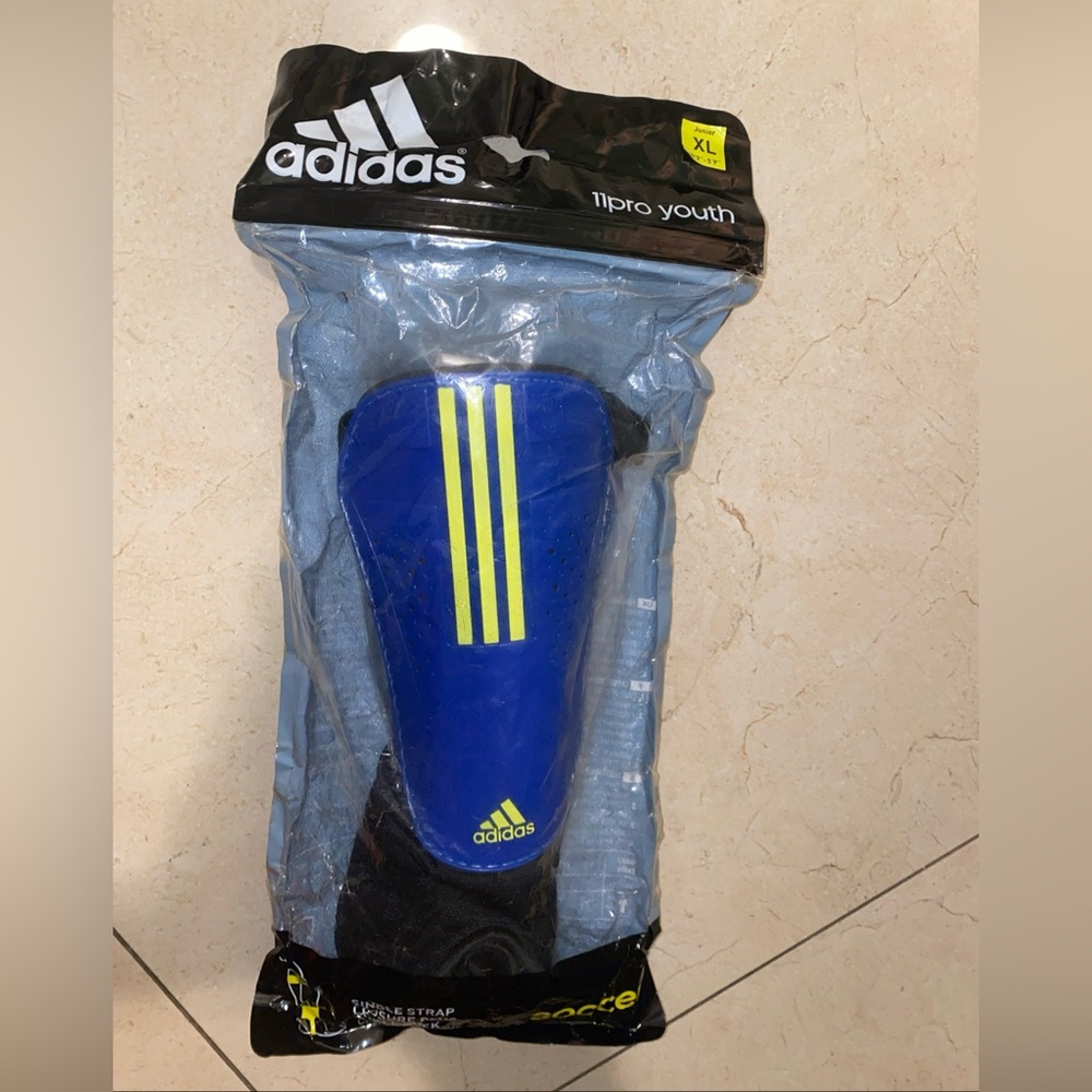 New Soccer Shin Guards Adidas Youth 11PRO Size XL Height 5’3-5’9” (14-17) Blue